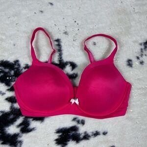 Victoria's Secret Women's Red Body by Victoria No-Wire Bra Size 36D